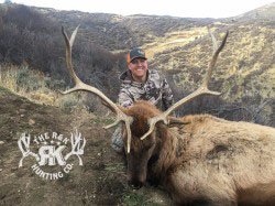 R&K hunts a deer 64