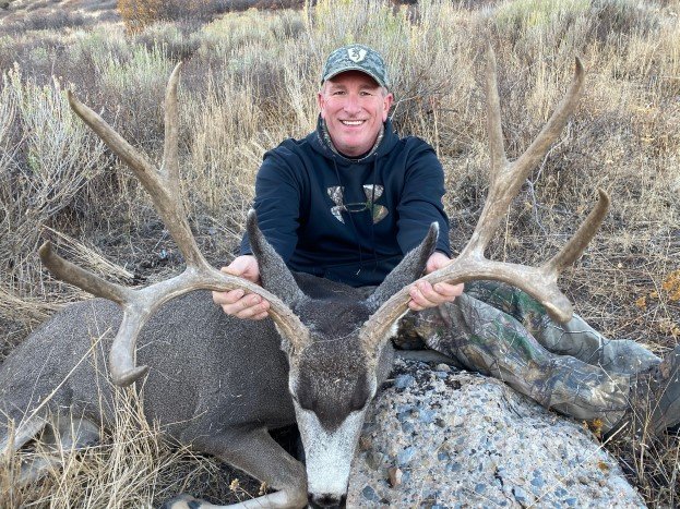 Man, Mule Deer, Hunting, Over The Counter Tags,