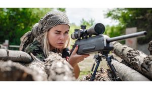 guided-hunting-trip-with-long-range-hunting-opportunities,-focusing-on-choosing-the-right-optics-for-success